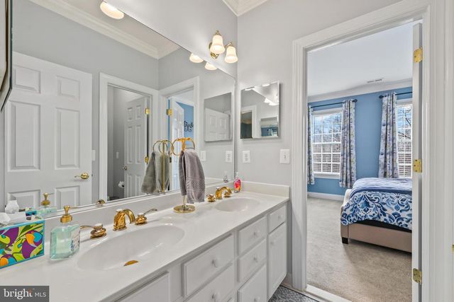 7969 PINNACLE RIDGE DR, Manassas, VA 20112