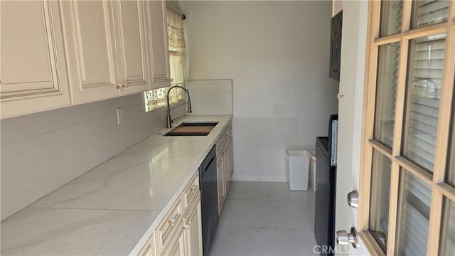 640 W Glenoaks, Glendale, CA 91202