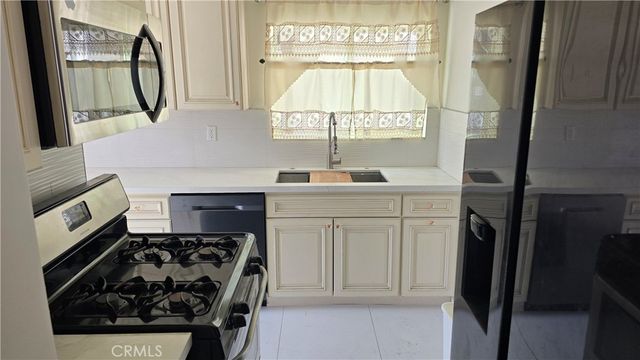 640 W Glenoaks, Glendale, CA 91202