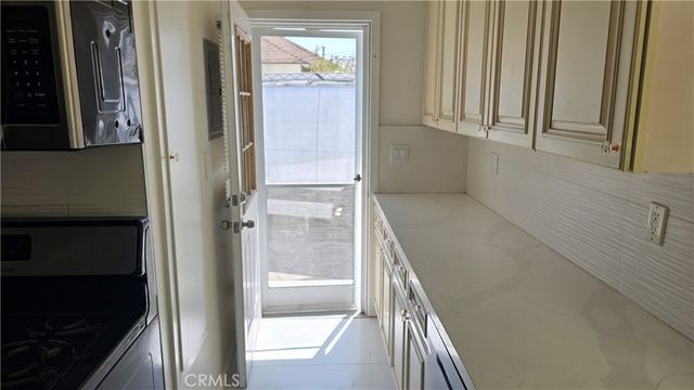 640 W Glenoaks, Glendale, CA 91202