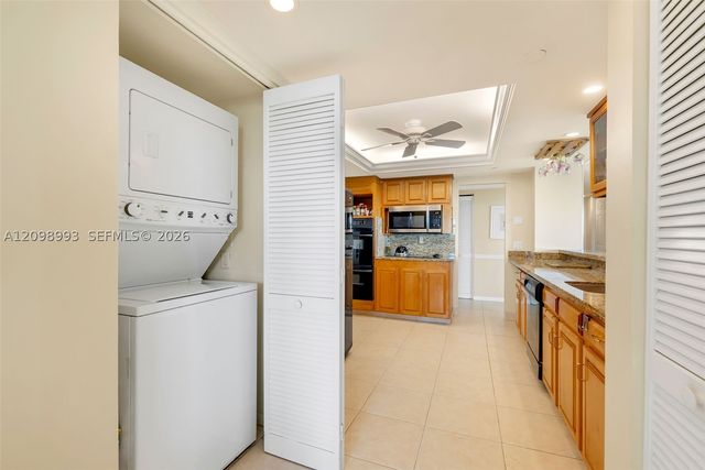 3200 Port Royale Dr N 806, Fort Lauderdale, FL 33308