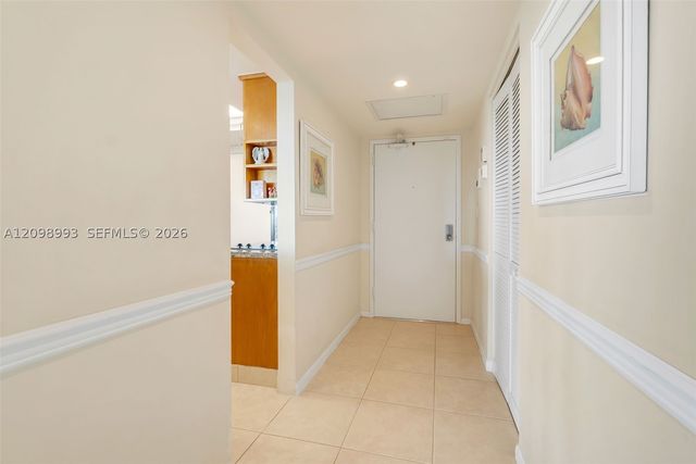 3200 Port Royale Dr N 806, Fort Lauderdale, FL 33308