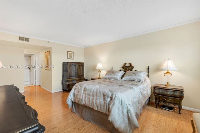 3200 Port Royale Dr N 806, Fort Lauderdale, FL 33308
