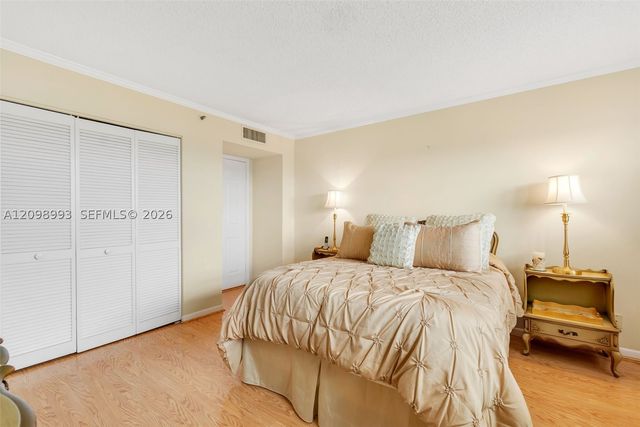 3200 Port Royale Dr N 806, Fort Lauderdale, FL 33308