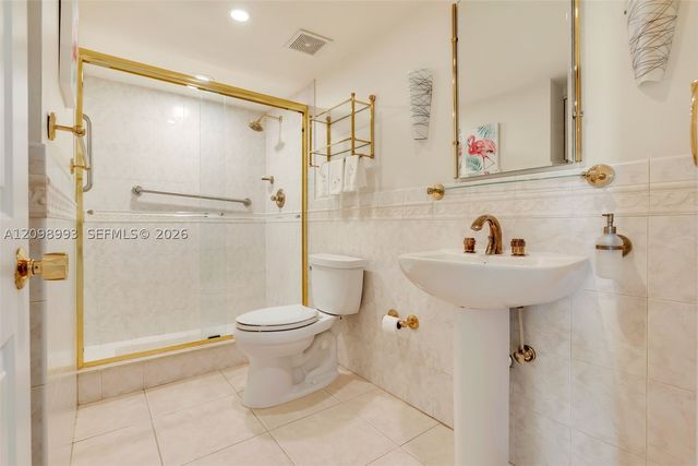 3200 Port Royale Dr N 806, Fort Lauderdale, FL 33308