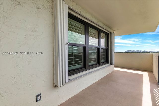3200 Port Royale Dr N 806, Fort Lauderdale, FL 33308