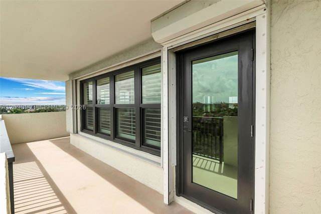 3200 Port Royale Dr N 806, Fort Lauderdale, FL 33308