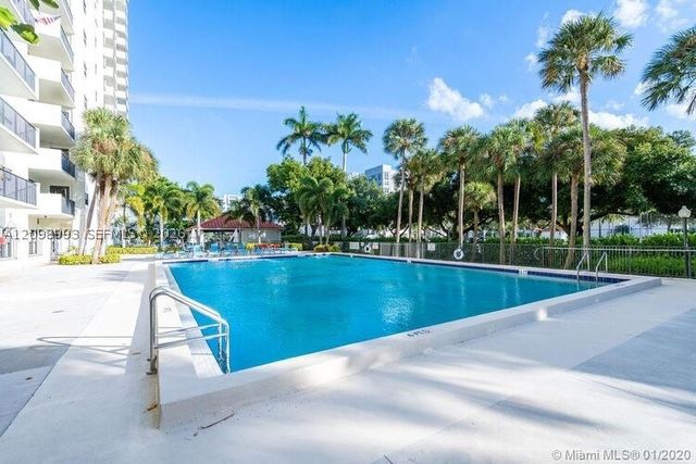 3200 Port Royale Dr N 806, Fort Lauderdale, FL 33308