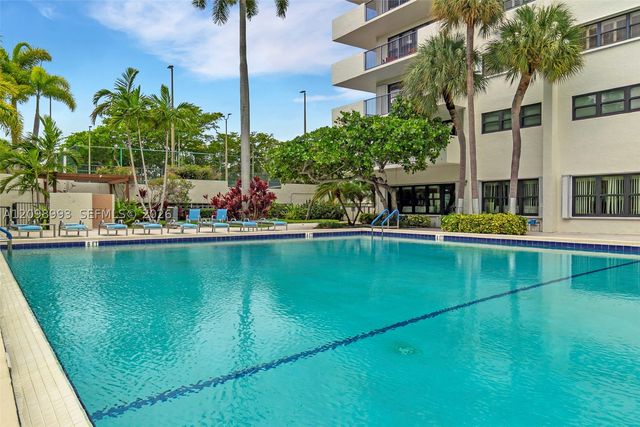 3200 Port Royale Dr N 806, Fort Lauderdale, FL 33308