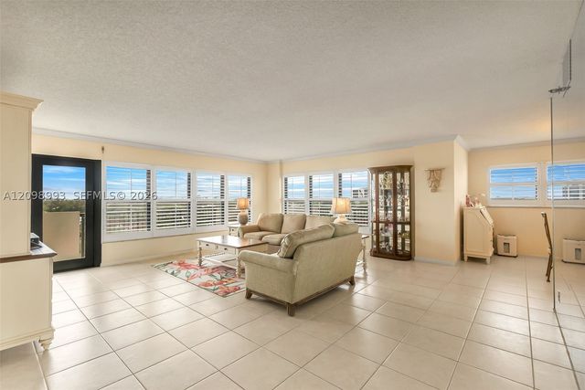 3200 Port Royale Dr N 806, Fort Lauderdale, FL 33308