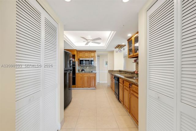 3200 Port Royale Dr N 806, Fort Lauderdale, FL 33308