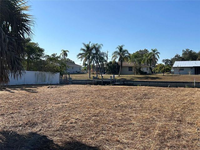 3285 SANTA BARBARA DR, Punta Gorda, FL 33983