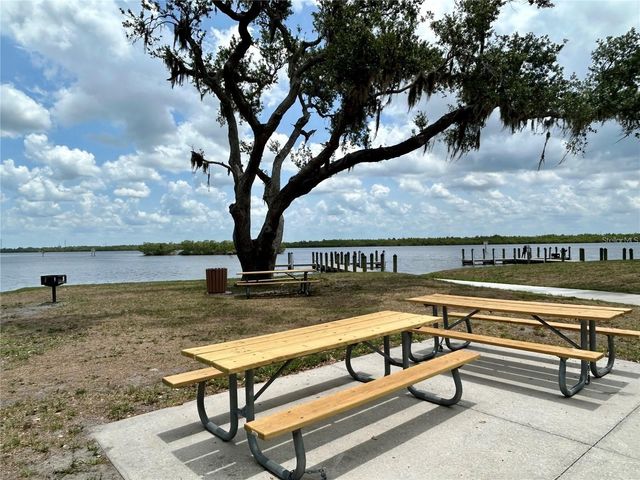 3285 SANTA BARBARA DR, Punta Gorda, FL 33983