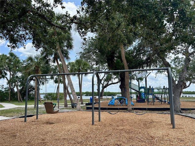 3285 SANTA BARBARA DR, Punta Gorda, FL 33983