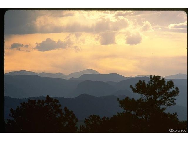 2250 Charlford Ln, Sedalia, CO 80135