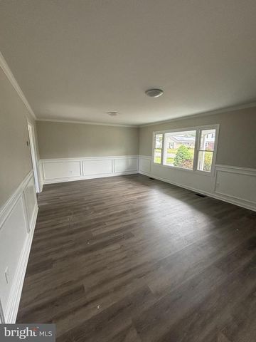 41 MESSENGER LN, Willingboro, NJ 08046