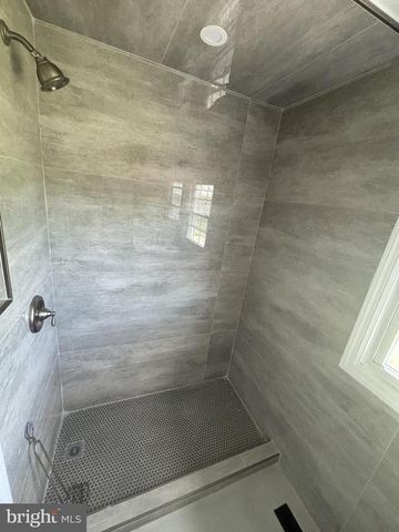41 MESSENGER LN, Willingboro, NJ 08046