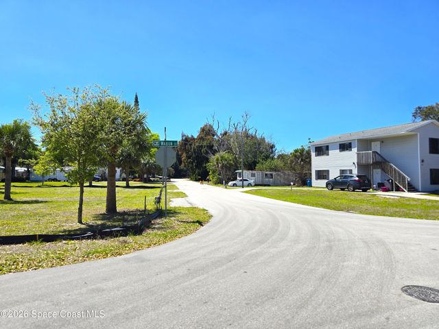 1852 Wabun Street NE, Palm Bay, FL 32905