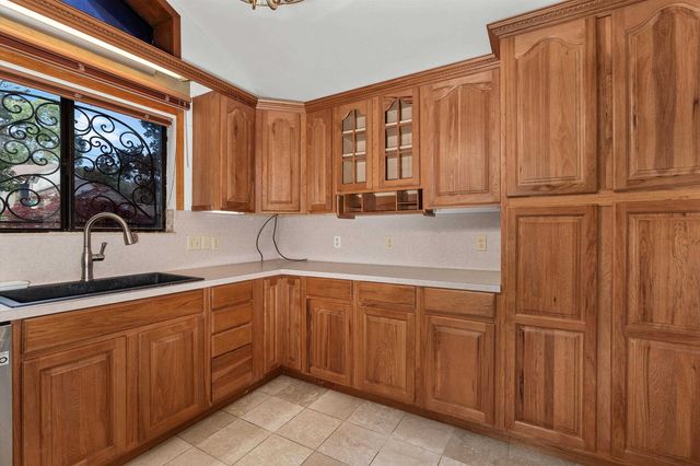 507 Woodway Lane, Longview, TX 75605