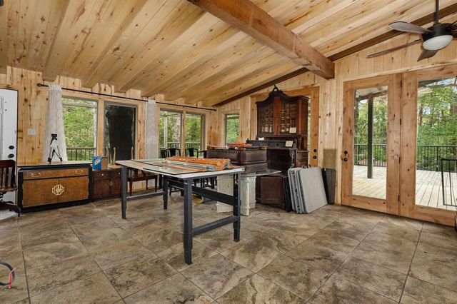 507 Woodway Lane, Longview, TX 75605