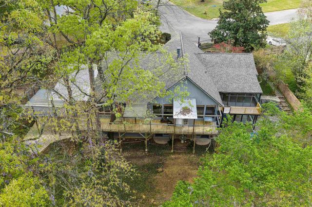 507 Woodway Lane, Longview, TX 75605