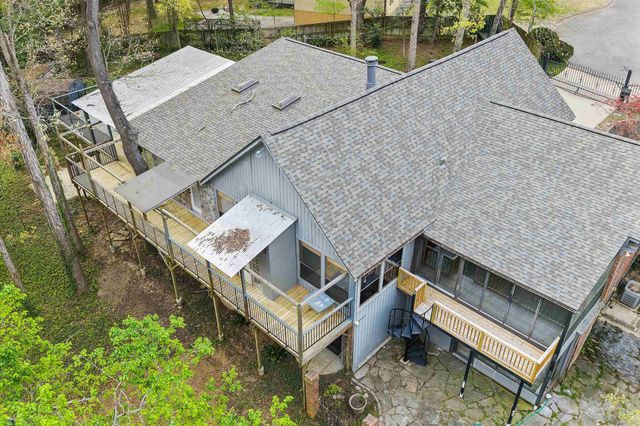 507 Woodway Lane, Longview, TX 75605