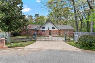 507 Woodway Lane, Longview, TX 75605