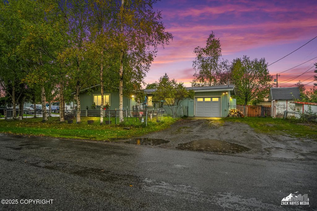 8341 Sue Street, Anchorage, AK 99502