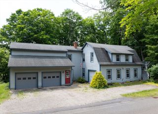 53 Henry St, Amherst, MA 01002