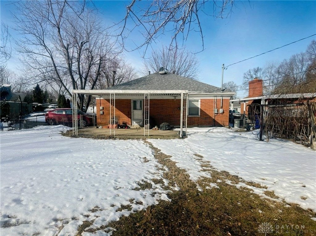 2501 Genoa Avenue, Moraine, OH 45439