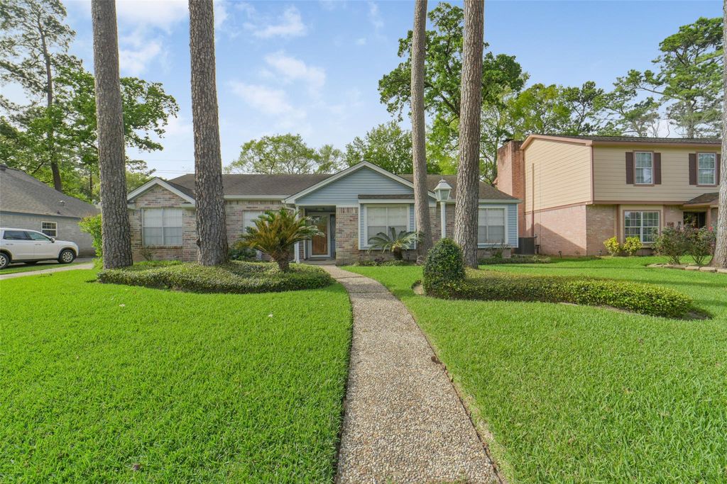 7818 Kleingreen Lane, Spring, TX 77379