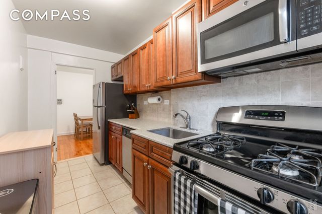 3955 51st St Apt 3G, New York City, NY 11377
