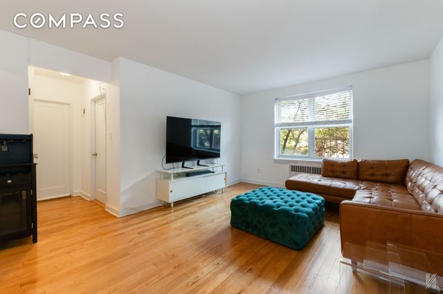 3955 51st St Apt 3G, New York City, NY 11377