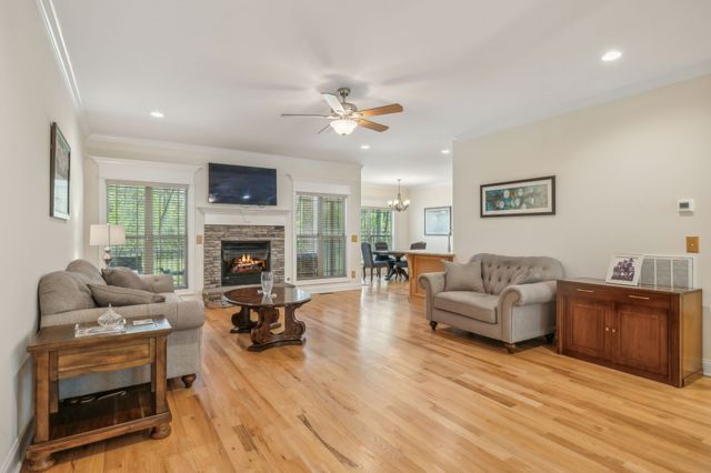 4135 Smotherman Ln, Hermitage, TN 37076