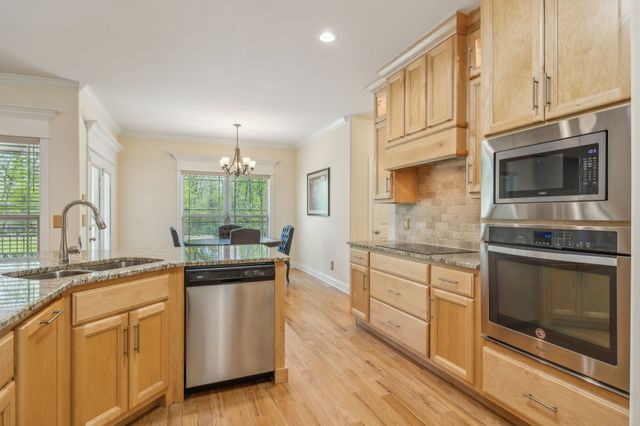 4135 Smotherman Ln, Hermitage, TN 37076