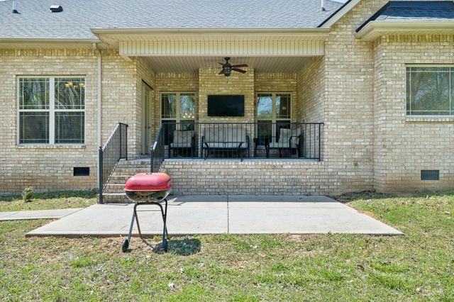 4135 Smotherman Ln, Hermitage, TN 37076