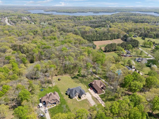 4135 Smotherman Ln, Hermitage, TN 37076