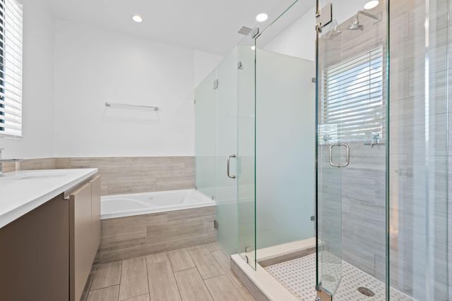 722 NE 15th Ave 2, Fort Lauderdale, FL 33304