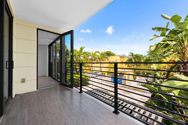 722 NE 15th Ave 2, Fort Lauderdale, FL 33304