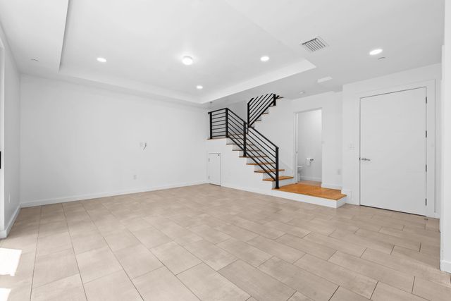 722 NE 15th Ave 2, Fort Lauderdale, FL 33304