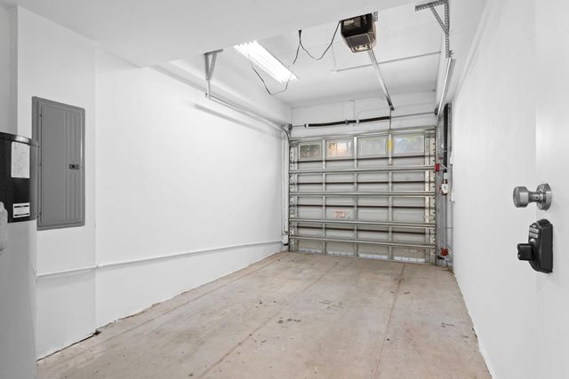 722 NE 15th Ave 2, Fort Lauderdale, FL 33304