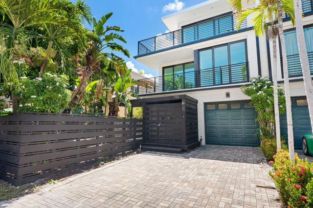 722 NE 15th Ave 2, Fort Lauderdale, FL 33304