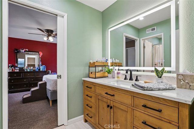 3739 Countryside Lane, Long Beach, CA 90806