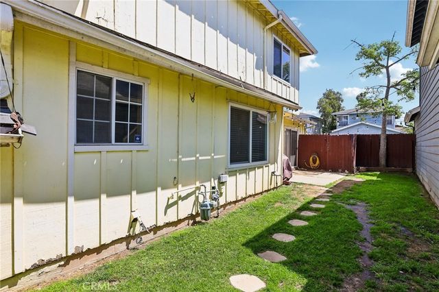 3739 Countryside Lane, Long Beach, CA 90806