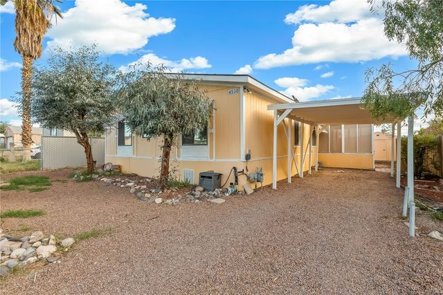 4530 S Calle Amigo, Fort Mohave, AZ 86426