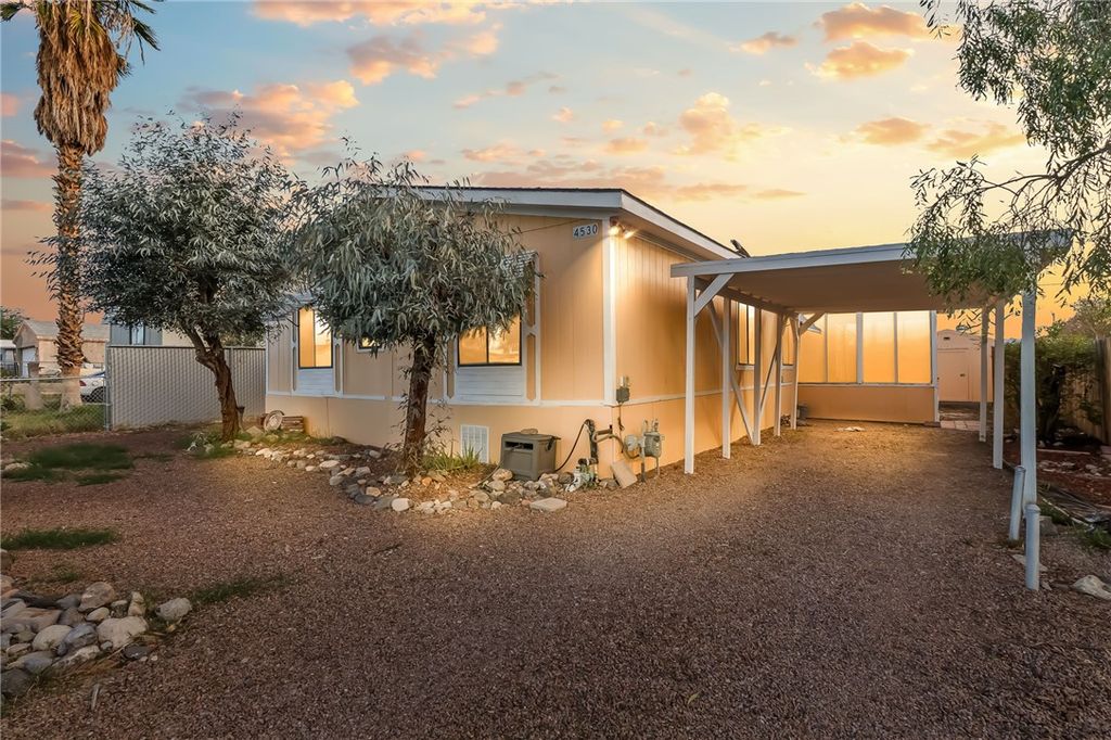 4530 S Calle Amigo, Fort Mohave, AZ 86426