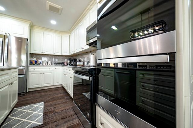 1385 Valley Home Rd, Dandridge, TN 37725