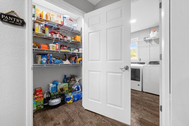 1385 Valley Home Rd, Dandridge, TN 37725