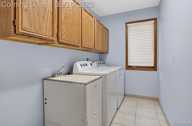 4409 Deacon Court, Troy, MI 48098