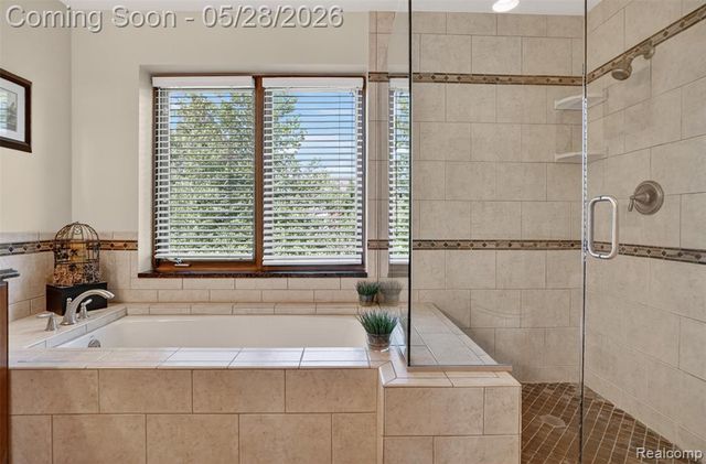 4409 Deacon Court, Troy, MI 48098